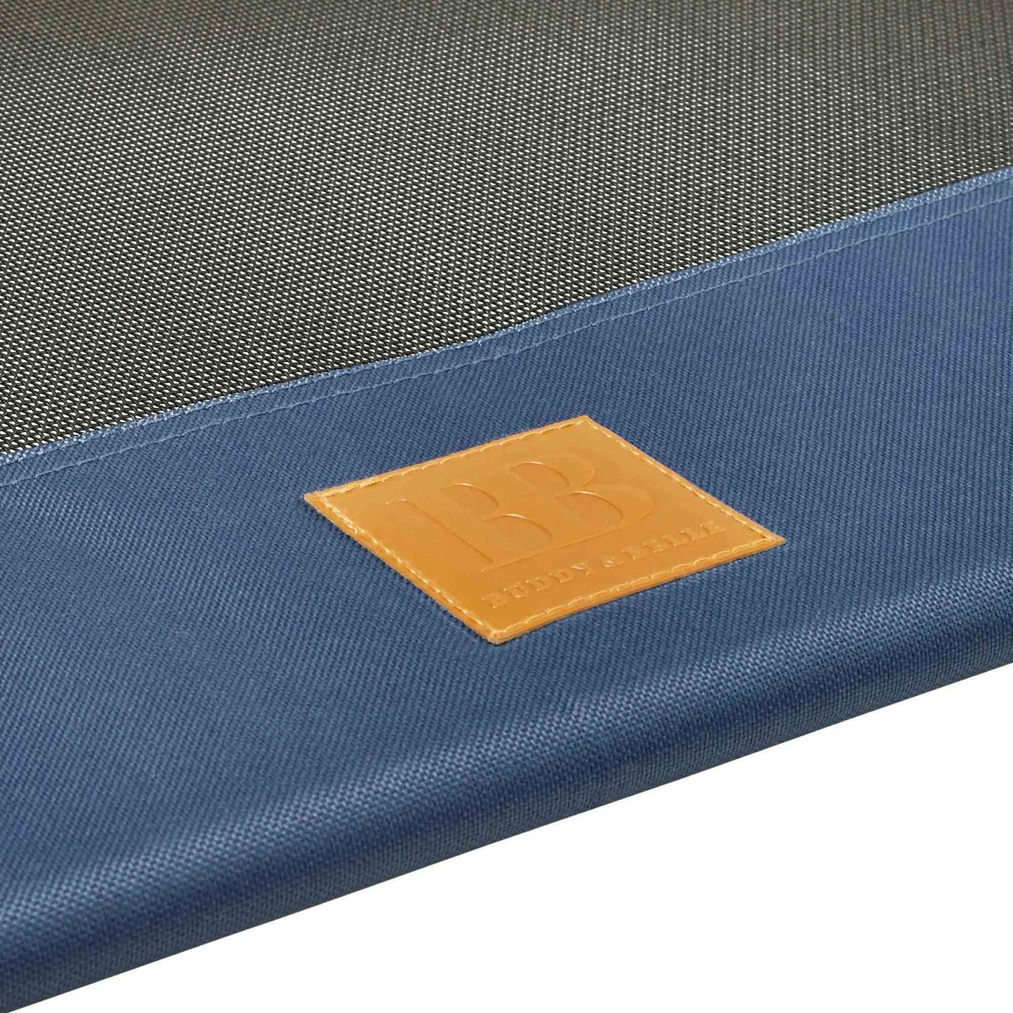 Buddy & Belle Deluxe Raised Outdoor Dog Bed