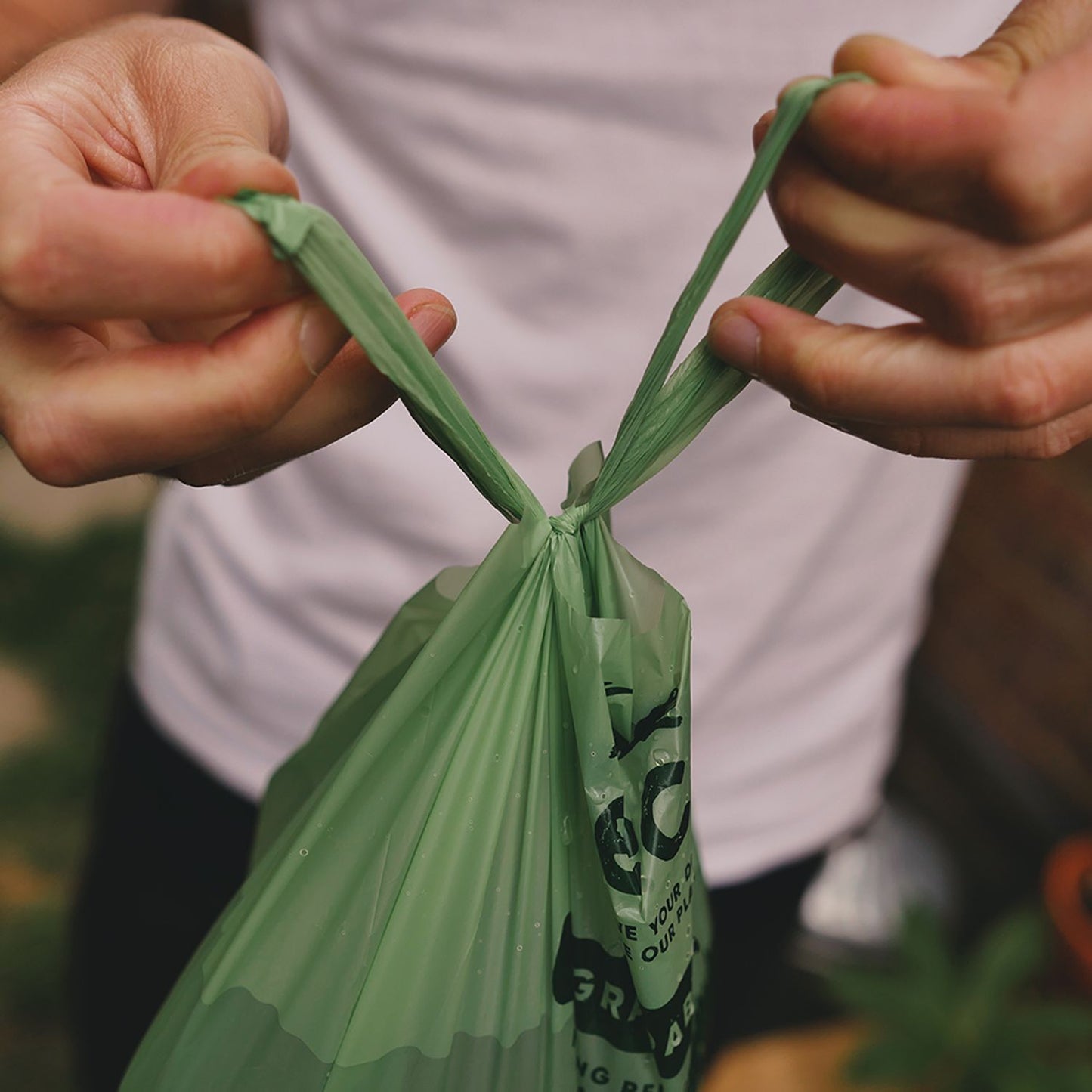 Beco Bags Eco Friendly Poop Bags With Handles - PetPost Australia