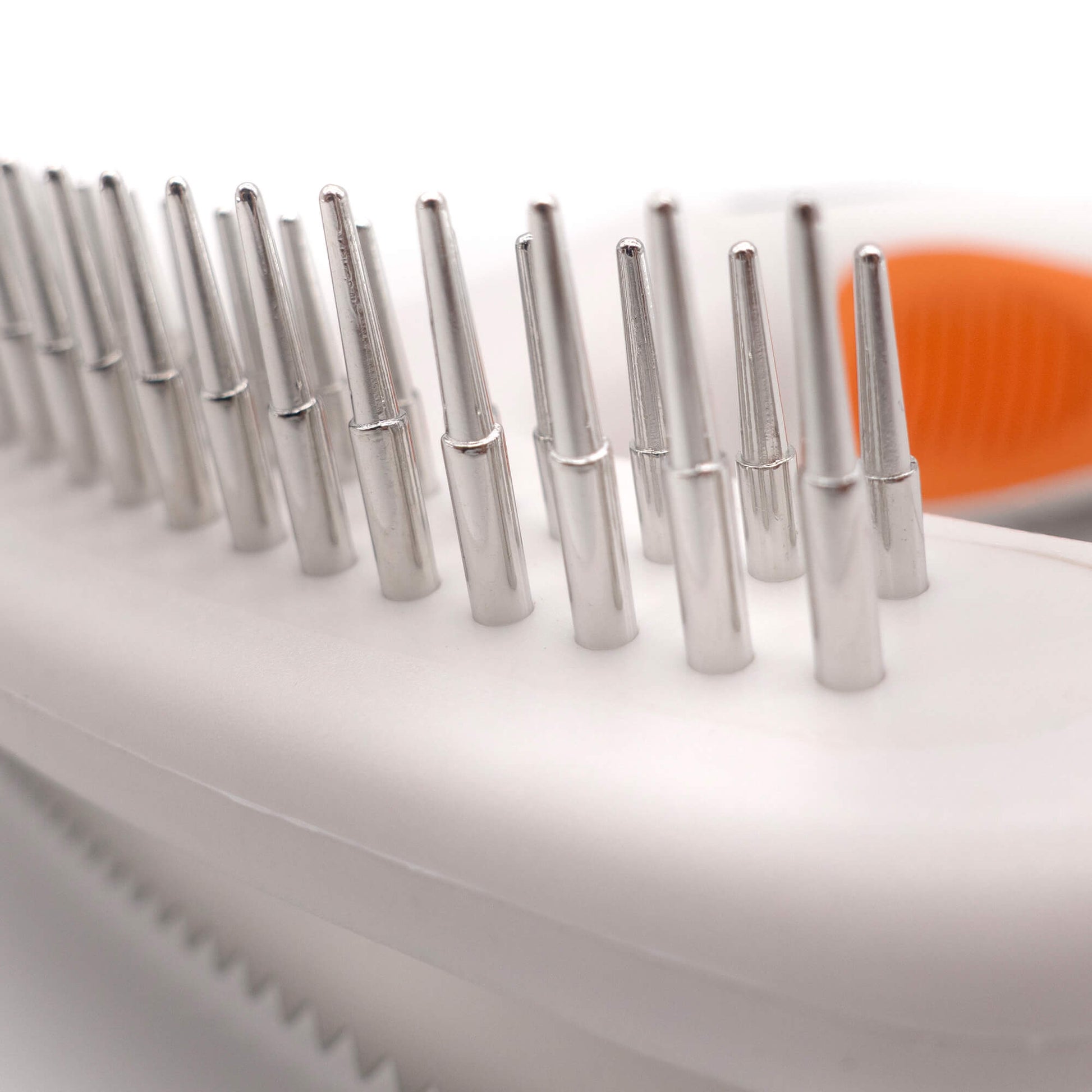 Wahl Orange/White 2 in 1 Rake and Shedding Blade - PetPost Australia